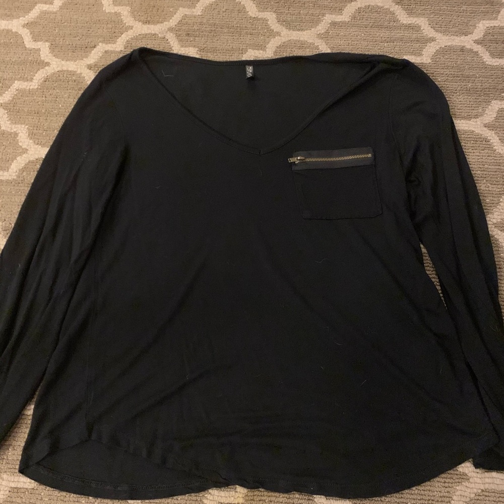 Long sleeve black shirt